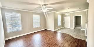 2 Bedroom Condo Near LSU! Located in a gated community. 2 Bedroom Condo Near LSU! Located in a gated community. Gallery 1