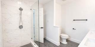 4602 Everest - Spacious 3-2.5 House near the Domain Gallery 15