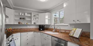 1200 Boylston Avenue - 900 Gallery 4
