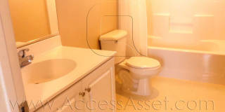 Beautiful Three Bedroom, Curb Appeal Home! Gallery 17