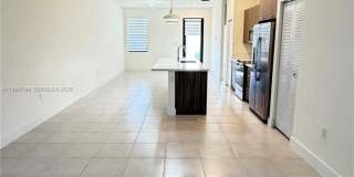 8005 NW 104th Ave Gallery 8