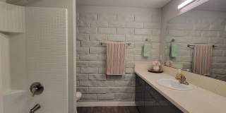 The Pines Apartments Gallery 27