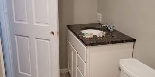 Charming 3BR Duplex in Chicago Gallery 7