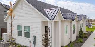 4113 Saylor Lane A Gallery 1