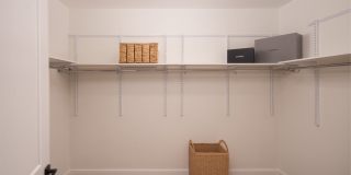 Oro Ballantyne Gallery 13