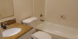 2209 South Cypress Bend Drive Gallery 7