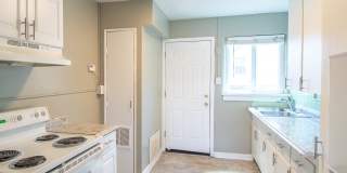 3715-3735 Pierce Street Gallery 3