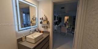 50 Biscayne Blvd 5107 Gallery 14