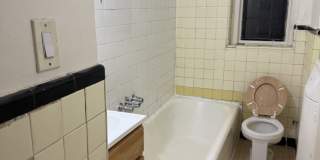 2200 Tiebout Ave Gallery 1