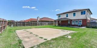 2-Story 3 Bedroom, 3 Bathroom Home with Solar Panels!!! Gallery 35