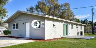 19118 Holly Road Gallery 16