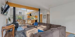 SEASONAL FURNISHED HOME Gallery 6
