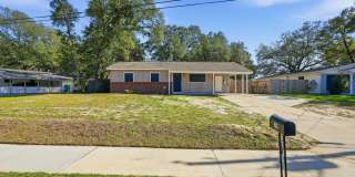 3 bedroom in Mary Esther Heights! Gallery 1