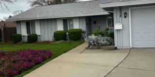 Honey-Stop The Car! This house has it all! 3/2 with Pool!!!  Please read entire ad for viewings! Gallery 1
