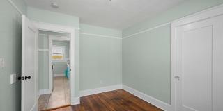 Charming Sherman Heights 2-Bedroom, Available Now! Gallery 31