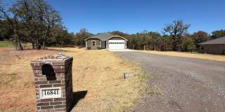 Beautiful 3 Bedroom, 2 Bathroom on a 1.91 Acre Lot in Ridge Creek Addition! Gallery 1