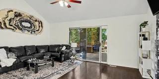 Newly Updated 3 Bed/2 Bath Duplex in Blue Valley with Fenced Yard, Large Deck & Attached 2-Car Garage in Overland Park Gallery 5