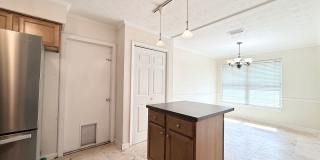 Spacious Living, Modern Updates & Fully Fenced Yard Spacious Living, Modern Updates & Fully Fenced Yard Gallery 12