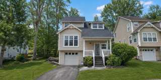 212 Hawthorne Village Court Gallery 1
