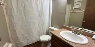 2 story townhome on HILAMAN GOLF COURSE! Gallery 8