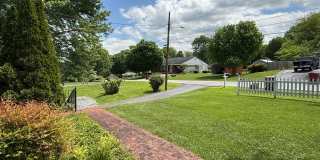 Beautiful 3 bedroom- North Johnson City Gallery 5