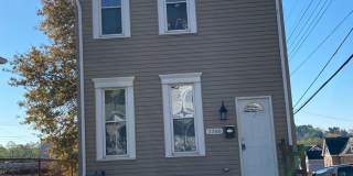 Spacious 3br house with off street parking Gallery 1