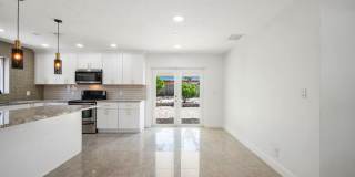 2100 North Seacrest Boulevard Gallery 3