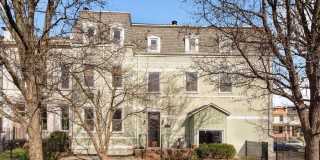 Charming Hill East One Bedroom Gallery 1