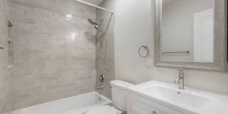 2Bed/2Bath Condo near Downtown San Diego!~ 2538 C St. #7 Gallery 11