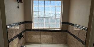 Stunning and Spacious 4 Bed Home! Parkview School District! Gallery 24