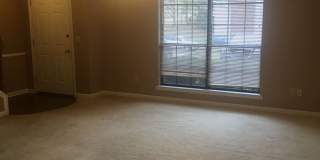 2 BR 1.5 bath townhouse Gallery 1