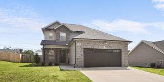 Pet Friendly Three Bedroom! Gallery 1