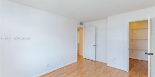 3862 NE 171st St Gallery 29