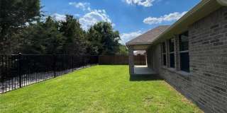 1420 Elizabeth Street Gallery 16