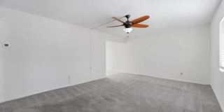 339 Joel Boulevard Gallery 17