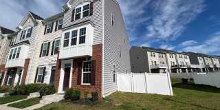 526 RIVER CREST Way Gallery 1