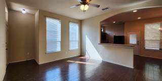 Two Story 3/2.5/2 Duplex close to Creekside Shopping and Entertainment! / Fridge / Fenced in yard /CISD Gallery 3
