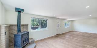 SD: 3BD/2BA Home in Oceanside with Private Backyard, Wood-Burning Stove & In-Unit Laundry Gallery 11