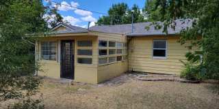 Spacious 3 Bed 1 bath home Gallery 14