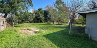 Find your home for less! Gorgeous all renovated Home in Groves, TX!. Gallery 14