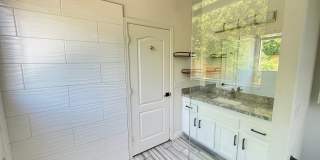 PRIVATE POOL, ADORABLE 3 Bedroom/2 Bath in Dobson Place Gallery 25