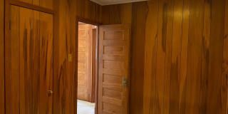 Cute & Retro 3 Bedroom Home in Midtown w/ Garage! Gallery 11