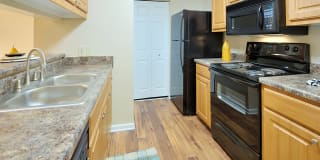 Midland Falls Apartments Gallery 18
