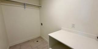 Nearly New Townhome Gallery 14