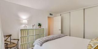 1305 E Steamboat Bend Drive Gallery 25