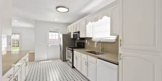 4232 Walnut Gallery 7