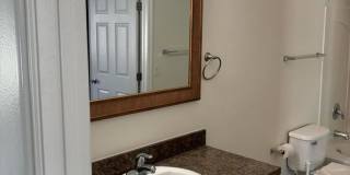 3 Bed/2 Bath Midtown Townhome! Gallery 9