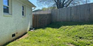 Minutes from Uptown!  100% Renovated! Gallery 14