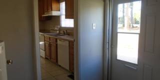 Conveniently located 3 bedroom! Gallery 13
