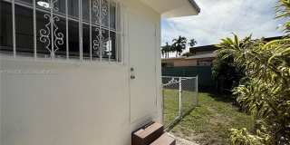 8860 SW 32 ST Gallery 1